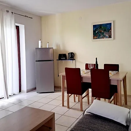 Apartment Morje *